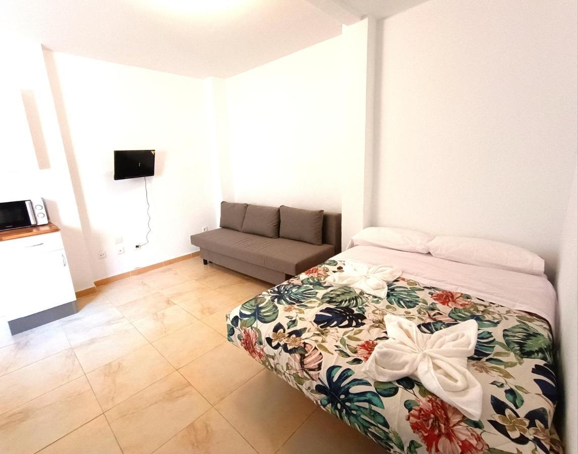 Apartamentos Duende Málaga Exterior foto